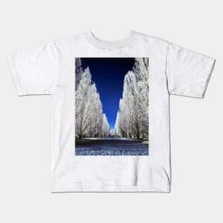 An alley in infrared Kids T-Shirt